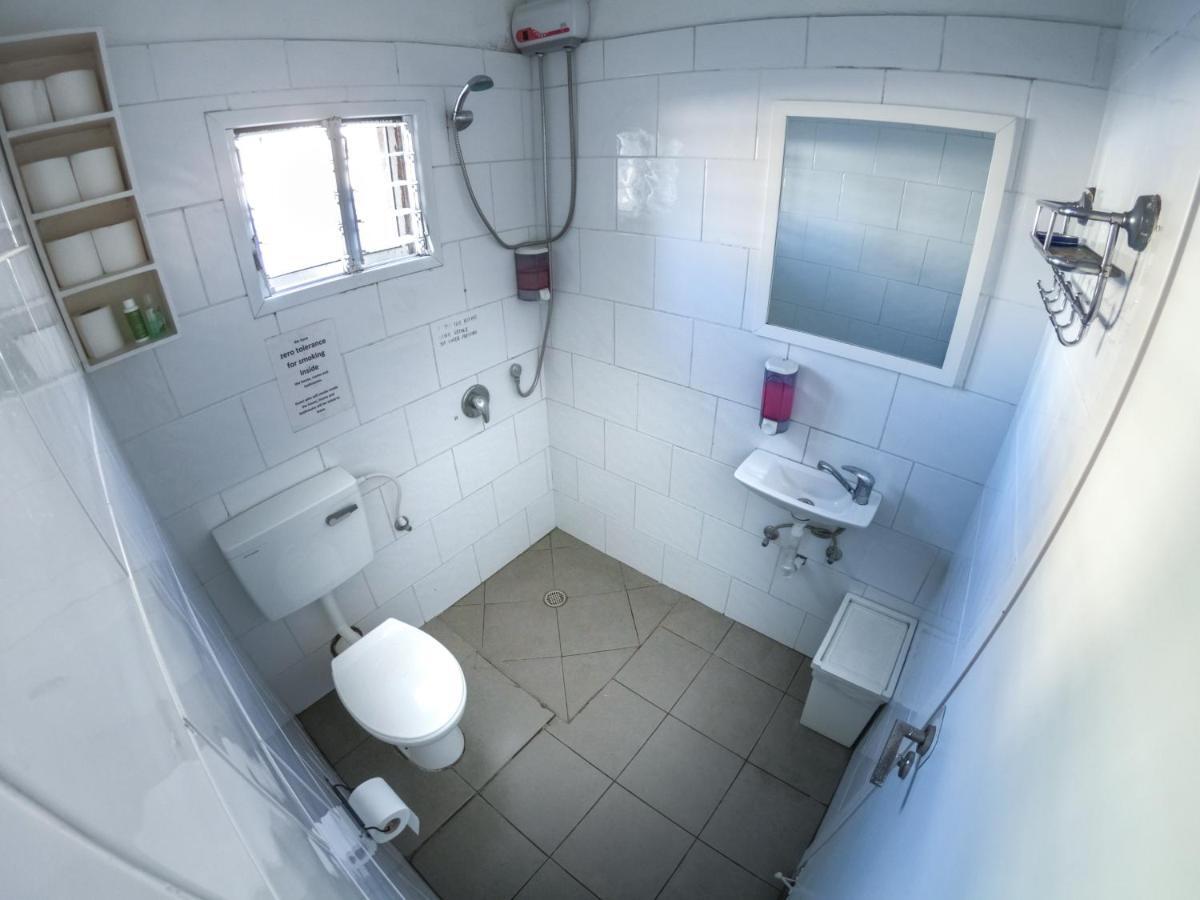 Florentine Backpackers Hostel - Ages 18-55 Tel Aviv Room photo