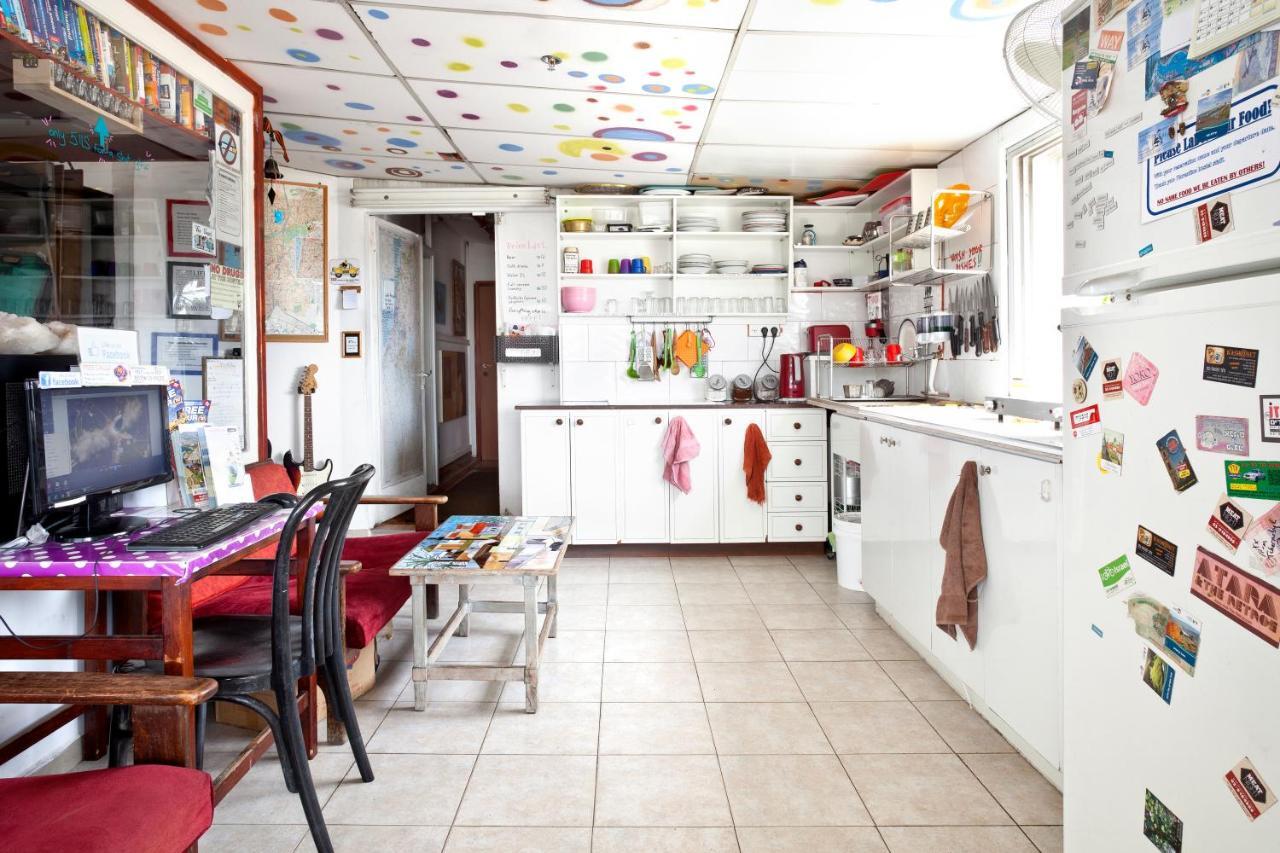 Florentine Backpackers Hostel - Ages 18-55 Tel Aviv Exterior photo